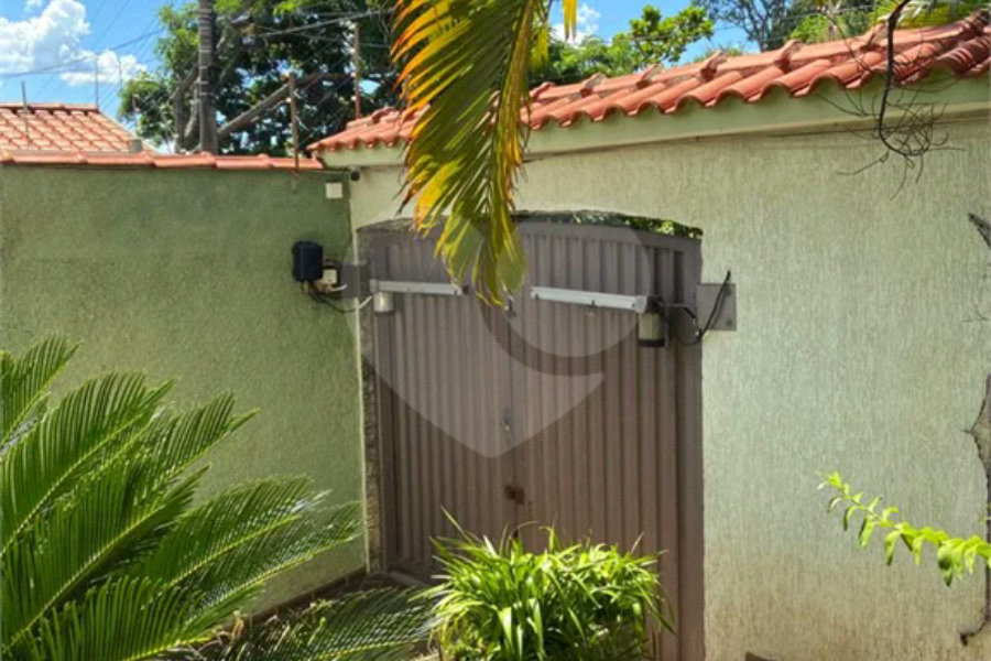 CASA À VENDA COM 3 SUITES CHACARA NAZARETH CENTRO PIRACICABA