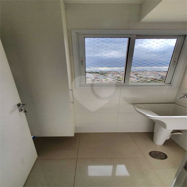 Indaiatuba- Edificio place View - R$ 825.000,00 - Lindo apartamento com planejados para locação em Indaiatuba/SP -Pertinho do lindo Parque Ecológico - 3 Dormitórios sendo. 1 Suítes, 2 Banheiros, sala.2 vagas cobertas - Torre única com 12 andares - No terraço - 13º andar encontra-se as áreas comuns :