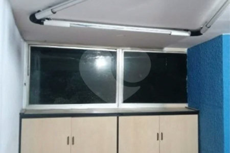 Sala com 37m² , 2 vagas , à venda no Jabaquara.