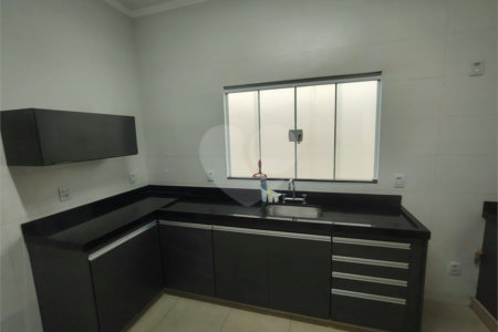 Casa à venda com 3 quartos, sendo 1 suíte,  no condomínio Bosque São Carlos, São Carlos - SP