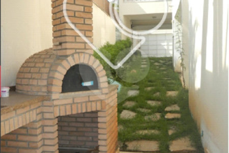 Casa à venda na Saúde c/293m2 - 4 Suítes/4 Salas/3 Vagas na garagem