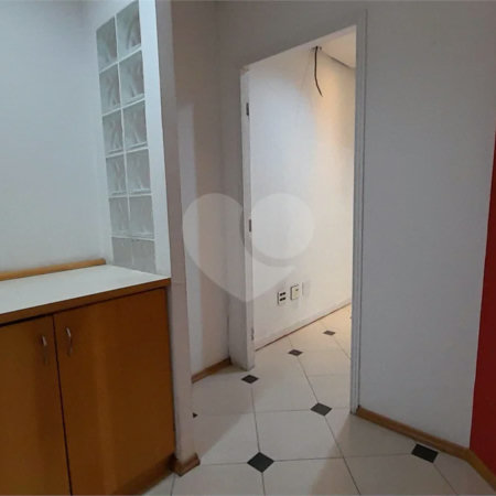 **SALA COMERCIAL DE 80 M² NO BAETA NEVES | EXCELENTE CUSTO-BENEFÍCIO E LOCALIZAÇÃO ESTRATÉGICA**