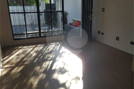 Casa na Vila Monte Alegre com 330m²