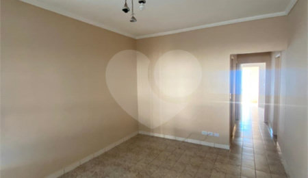 Casa Térrea à venda com 3 quartos, sendo 2 suítes,  em Jardim Munique, São Carlos, SP
