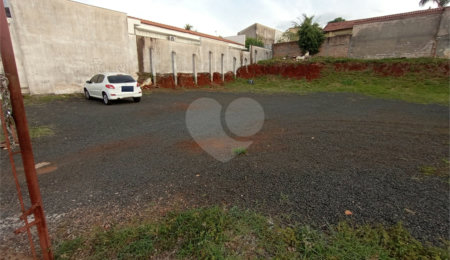Terreno à venda em Jardim São Carlos, São Carlos, SP