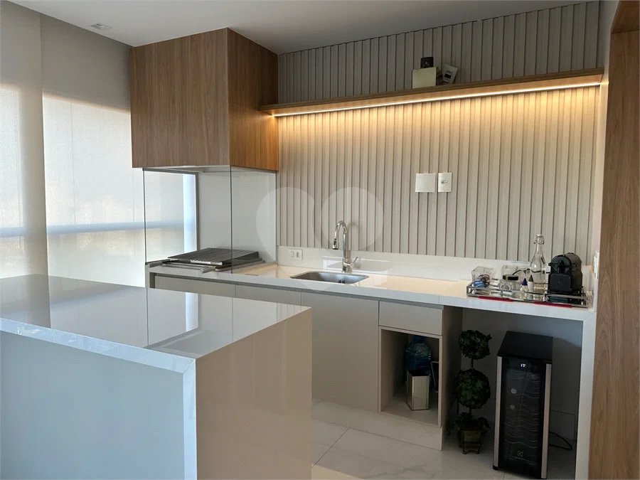 Apartamento de alto padrão com 108 m², 3 dormitórios, 1 suíte, varanda gourmet, planejados, lazer completo e próximo ao Metrô Alto do Ipiranga.