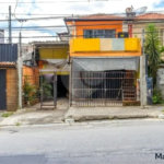 Casa em processo de reforma, com 208m², 2 dormitórios, 8 vagas, à venda no Tatuapé.
