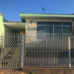 Ótima casa térrea a venda, 2 quartos e 2 vagas de garagem Jd Maristela