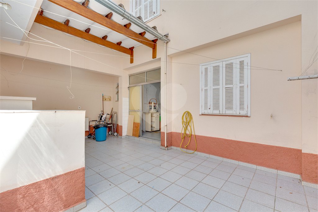 Sobrado à venda com 4 quartos, sendo 1 suíte, em Vila Mascote, São Paulo, SP