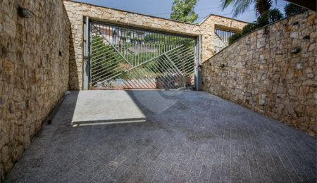Casa à venda com 4 quartos, sendo 3 suítes,  em City América, São Paulo, SP