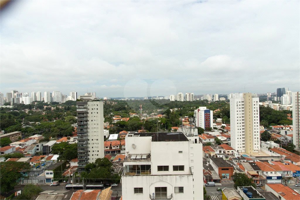 Apartamento a Venda na Chácara Santo Antônio, 163 m², 3 suítes, 2 vagas,, lazer e próximo ao parque