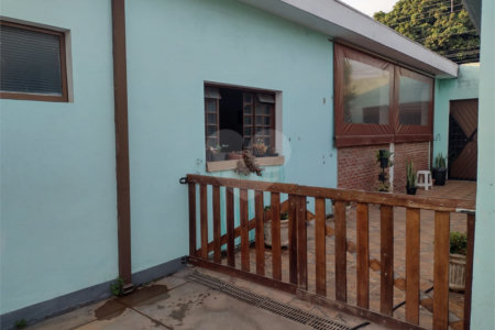 Casa térrea no Jardim Santa Felícia