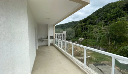 Cobertura à venda com 3 quartos, sendo 1 suíte,  em Praia Grande, Ubatuba, SP