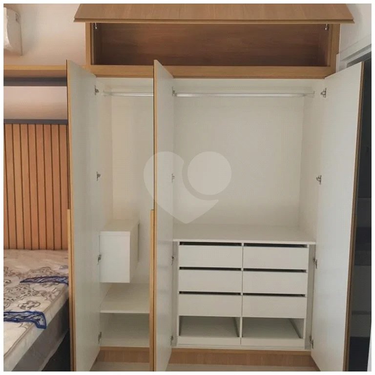 Landing Campo Belo 42 m² Apartamento semimobiliado para locação no Campo Belo, 1 quarto, garagem
