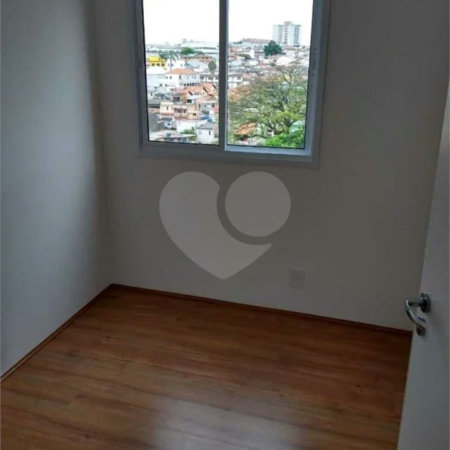 Apartamento com 32m², 2 quartos, à venda em Itaquera