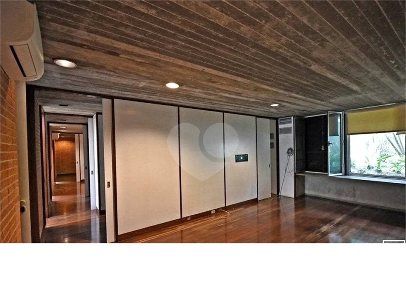 Casa com 976 m² e terreno de 3.100 m², à venda por R$ 16.000.000,00