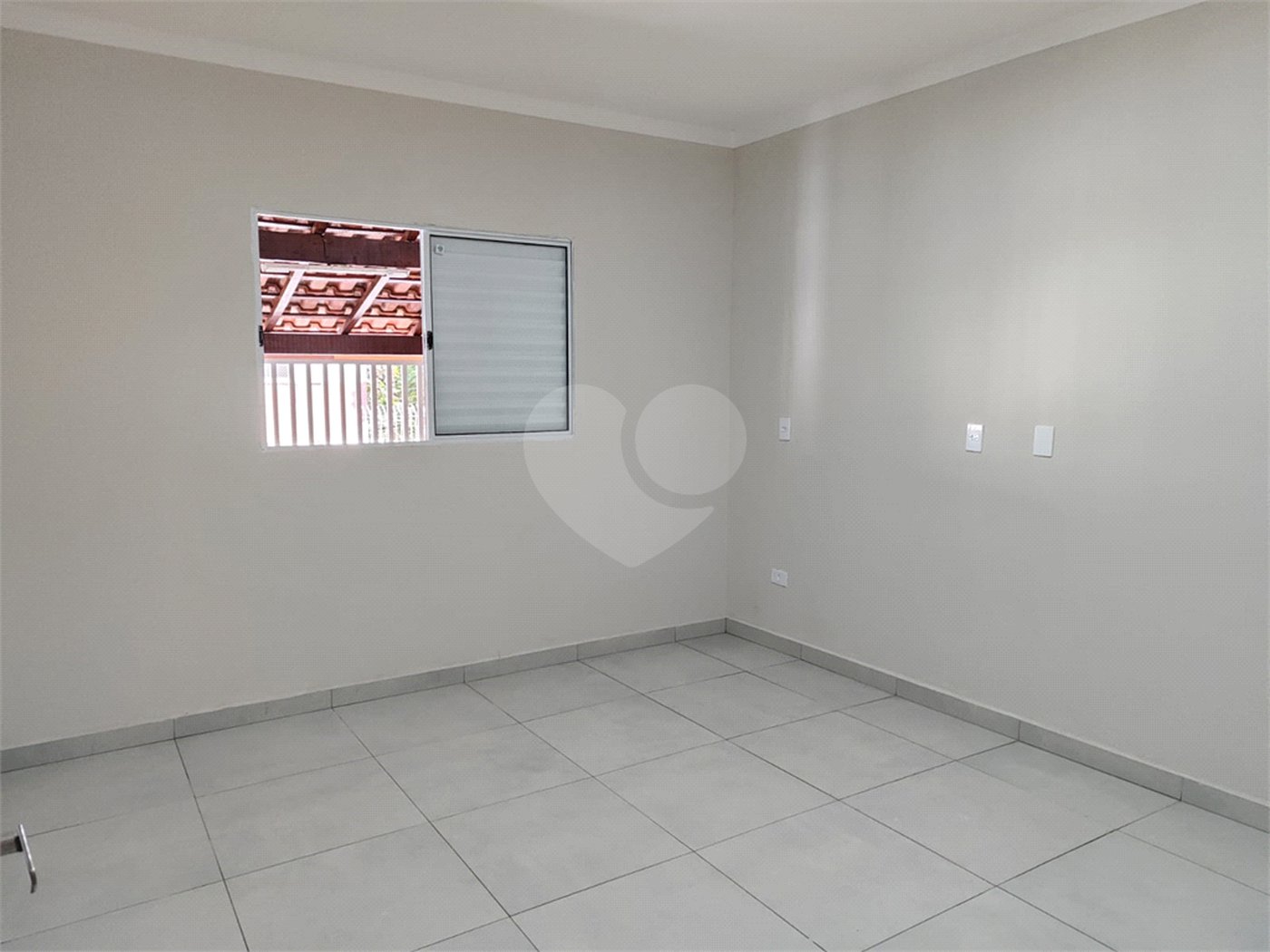 CASA A VENDA NO JARDIM AMÉRICA COM 4 DORMITORIOS, 2 BANHEIROS, 3 VAGAS, SÃO JOSÉ DOS CAMPOS/SP.