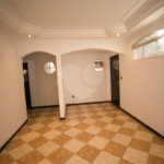 Casa com 4 Dormitórios e área de lazer com piscina