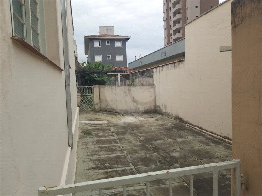 Casa térrea a venda no centro de São Carlos com 3 quartos