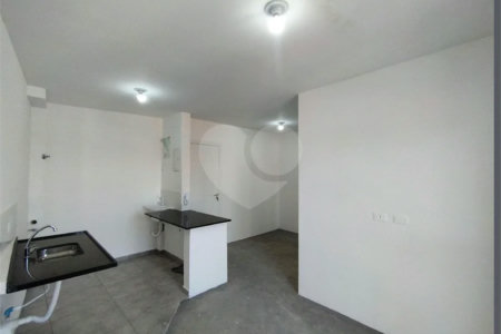 Apartamento de 33m2 localizado na Saúde