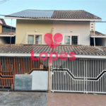 CASA A VENDA COM 132M², 3 DORMITORIOS, 2 SUITES, 2 VAGAS - BAIRRO JARDIM DAS INDUSTRIAS - SÃO JOSÉ D