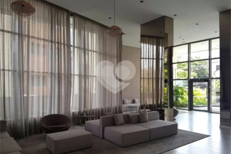 Apartamento à venda na Vila Mariana. Localização espetacular!