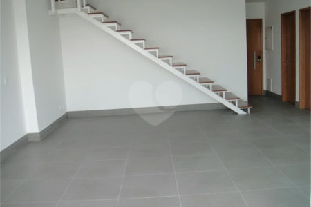 Apartamento no Jardim Anália Franco