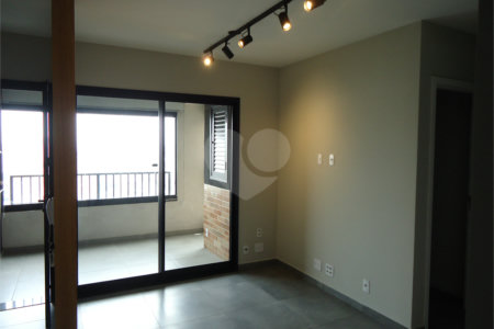 Apartamento no Brás com 50m², 2 dormitórios e 1 vaga