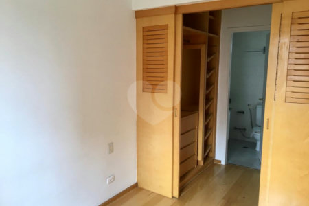 Apartamento com 3 Dormitórios sendo 1 Suíte 2 Vagas à Venda 99 m² por R$ 650.000