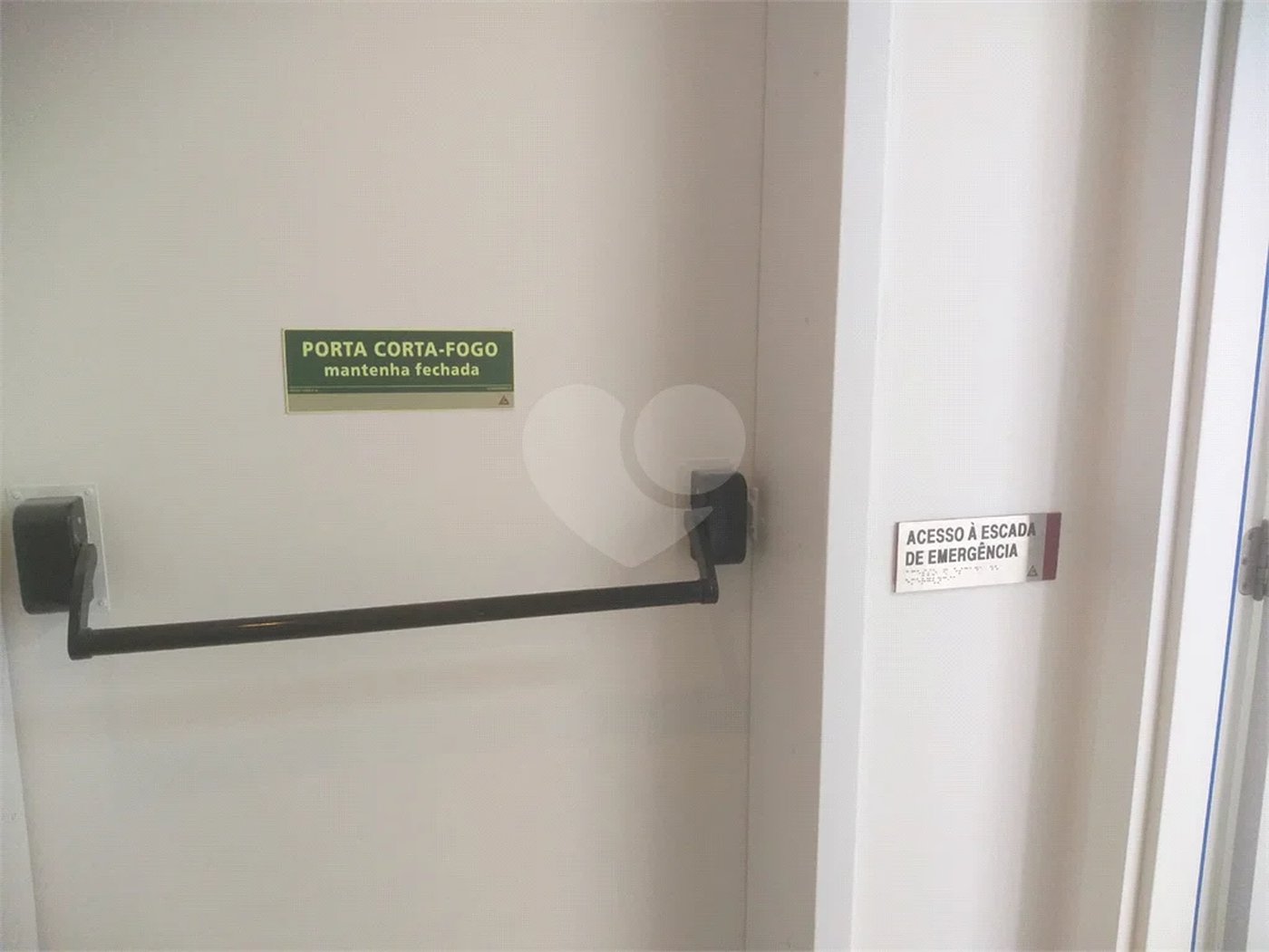 Sala comercial para locação no Paraíso