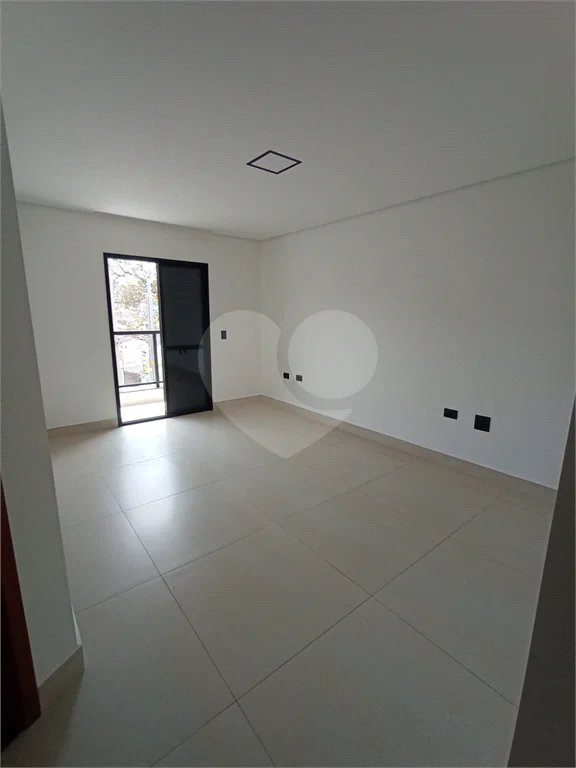 Casa com 155m² , 3 dormitórios , sendo 1 suíte , 4 vagas , à venda no Parque das Nações em Santo André.