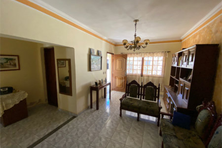 Casa/sobrado para venda com piscina no Santa Felícia Jardim