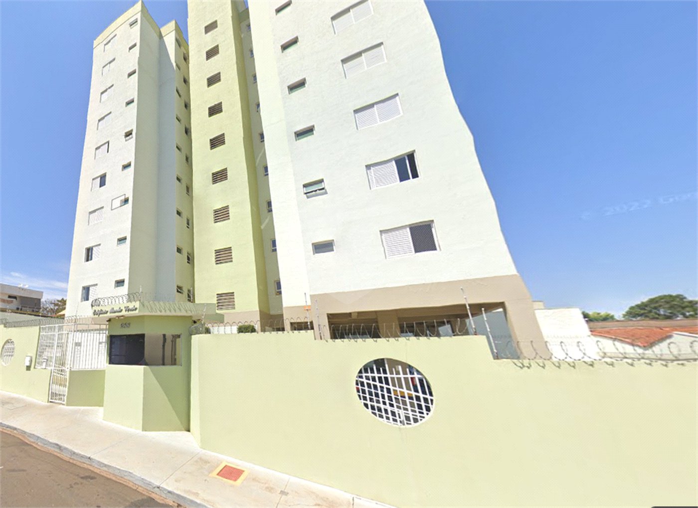 Apartamento para venda ou locação no Condomínio Monte Verde