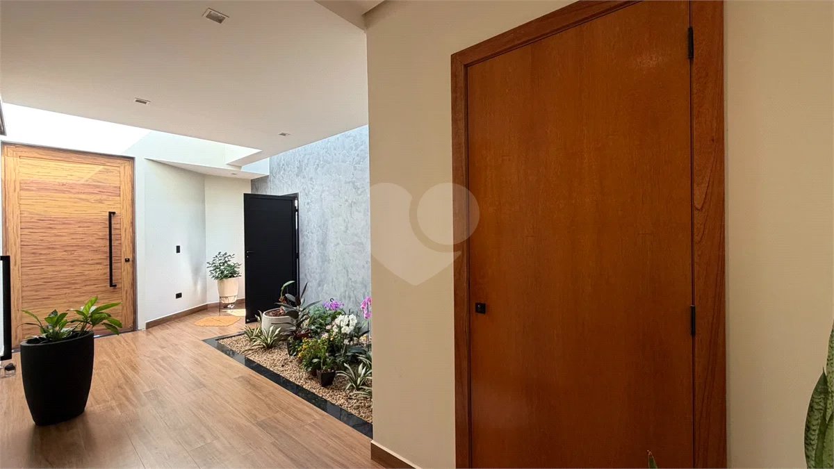 Casa de alto padrão com 3 suítes no Condomínio Damha 2,