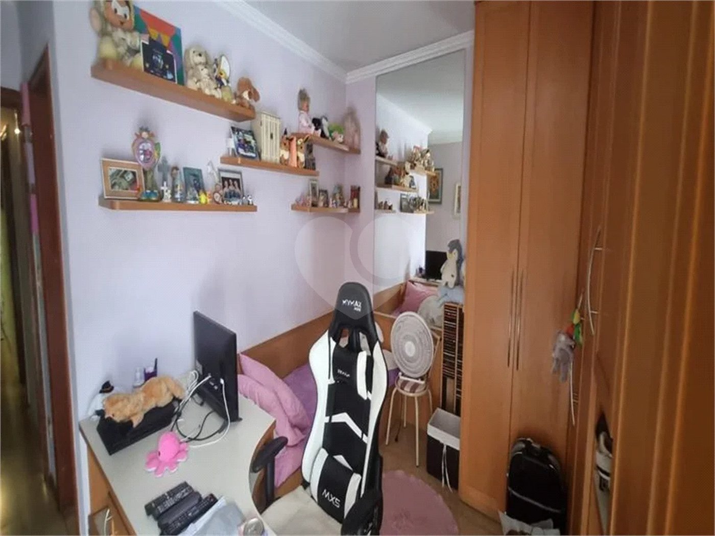 Sobrado à Venda na Aclimação - 150 m² - 2 Salas, 3 Dorms, 2 Vagas.