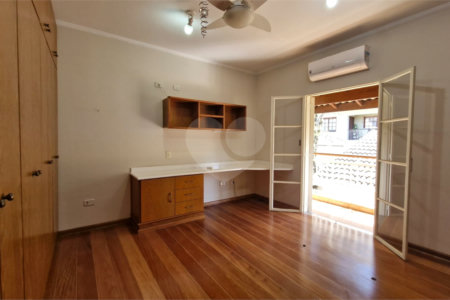Casa sofisticada à venda em bairro nobre de Atibaia | 3 dormitórios | 408 m²