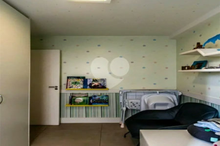 Apartamento á venda na Luz