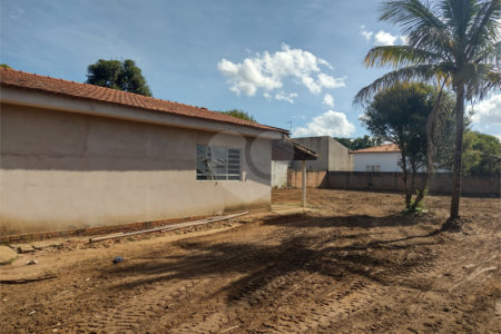 Chácara no Tutoya do Vale próximo ao Varjão.