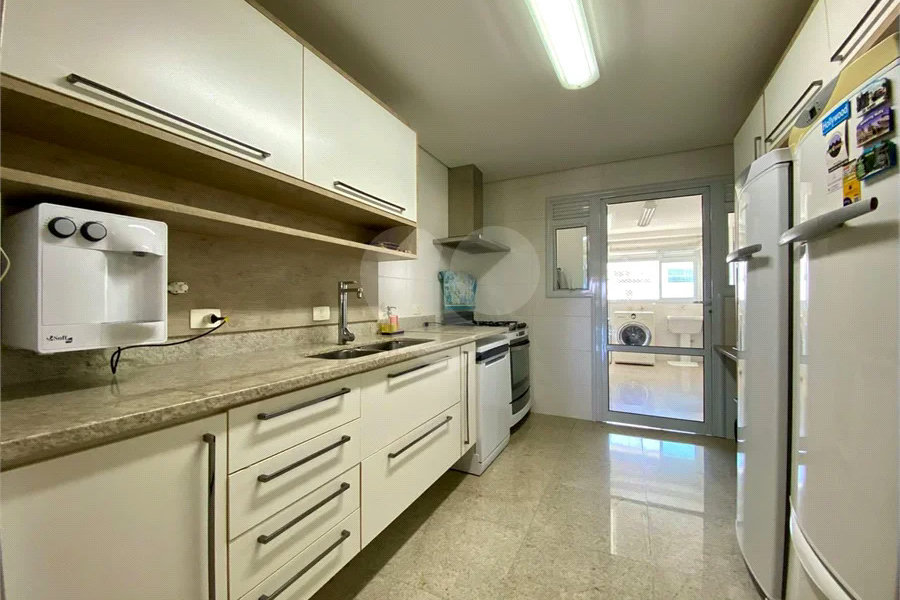 Apartamento à venda com 4 suítes em Riviera de São Lourenço, Bertioga, SP