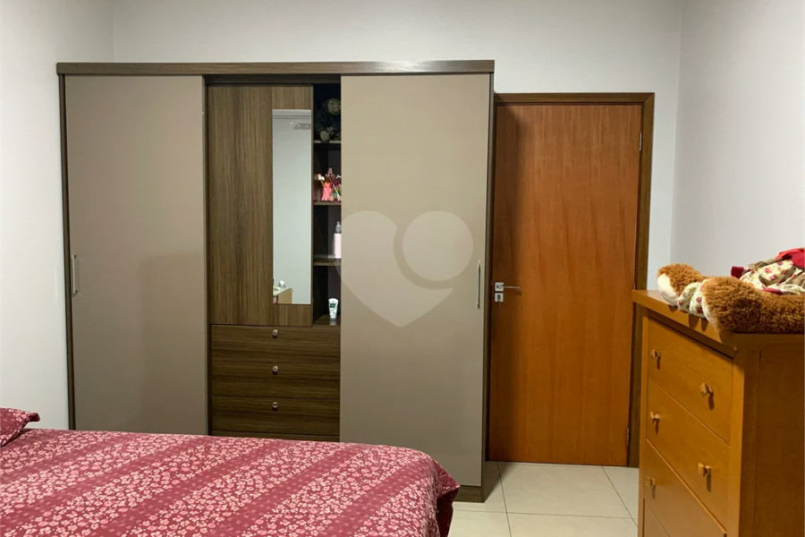 Linda Casa à Venda no Bairro Santa Rosa, na cidade de Piracicaba-SP.