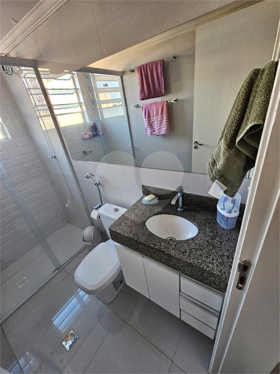Excelente apartamento á venda de 2 dormitórios no CENTRO de São Carlos!