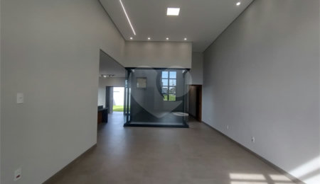 Casa à venda com 3 quartos, sendo 1 suíte,  no condomínio Recanto dos Sabias, São Carlos - SP