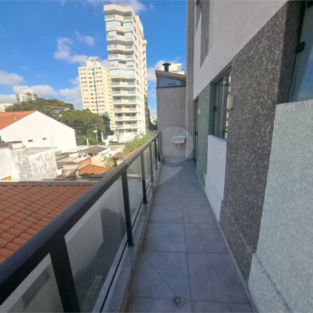 Studio de 35m2 à venda reformado com varanda na Vila Clementino