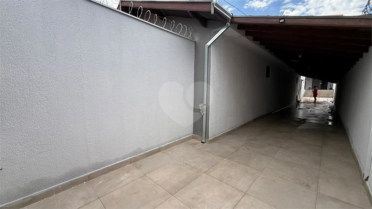 Casa a venda, composta por 2 casas separadas no Jaraguá em Piracicaba - SP.