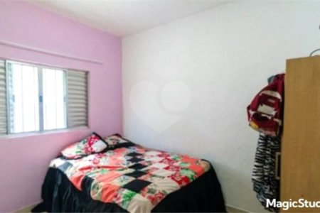 Casa com 200m² , 4 dormitórios , sendo 3 suítes , 2 vagas , à venda no Jabaquara.