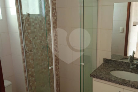 Apartamento com 2 dormitórios.