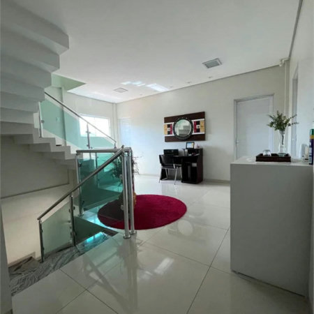Casa à venda com 6 quartos, sendo 1 suíte, no Centro, Balsas, MA