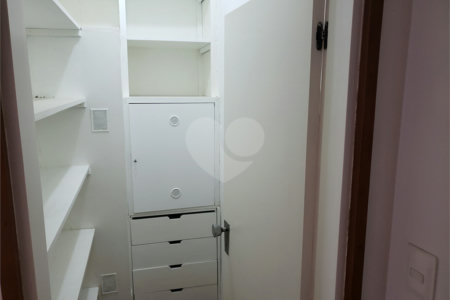 Apartamento para venda ou locação, 4 quartos (1 suíte), na Bela Vista, R Cincinato Braga