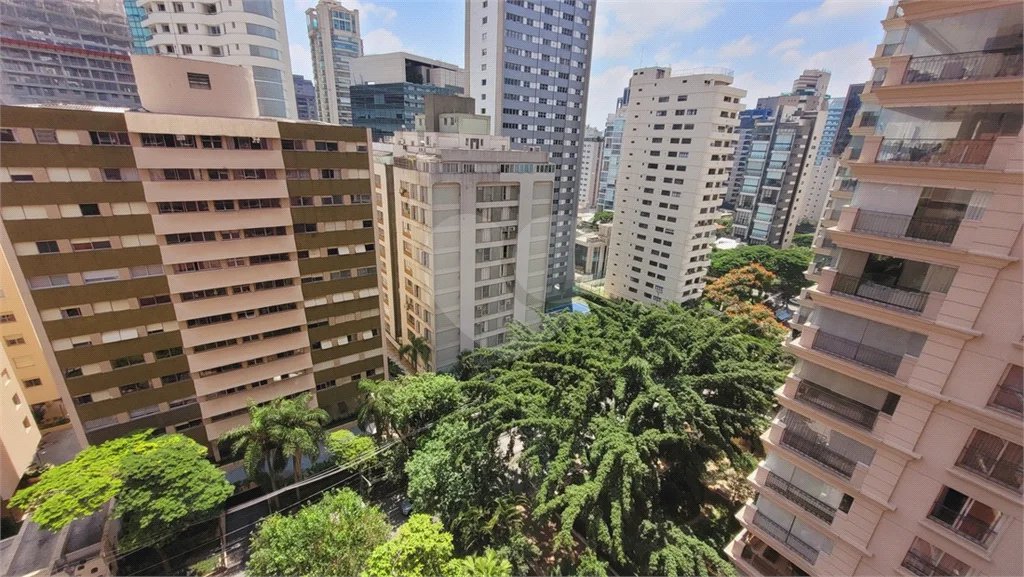 Apartamento sofisticado em localização privilegiada no Itaim Bibi – próximo ao Parque do Povo e Shopping JK Iguiatemi