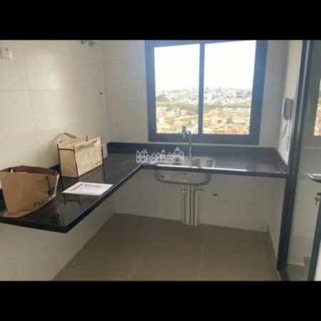 Apartamento à venda com 2 suítes em Alvinópolis, Atibaia, SP